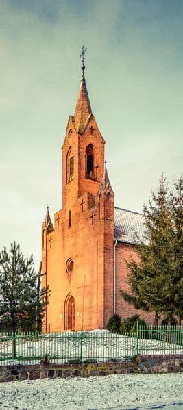 kościół białucki wąskie zdjęcie